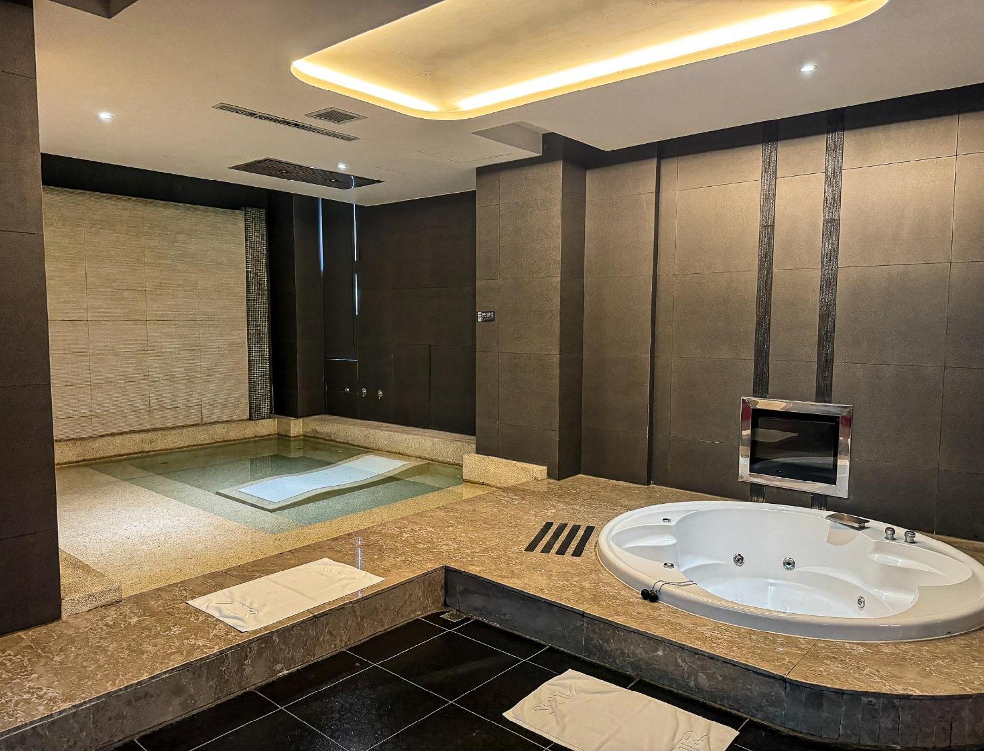 All-Ur Boutique Motel - Taichung Branch Eksteriør bilde