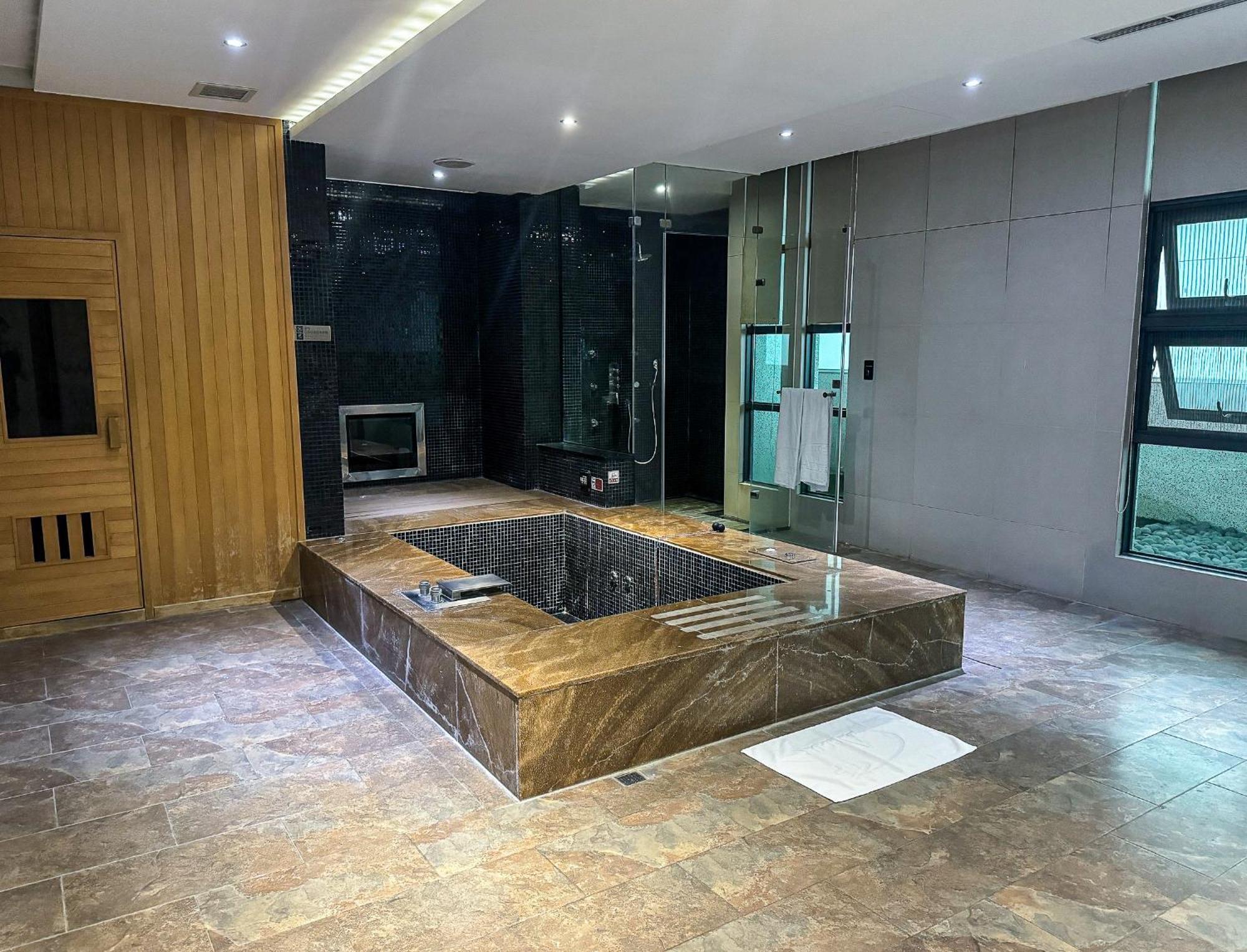 All-Ur Boutique Motel - Taichung Branch Eksteriør bilde