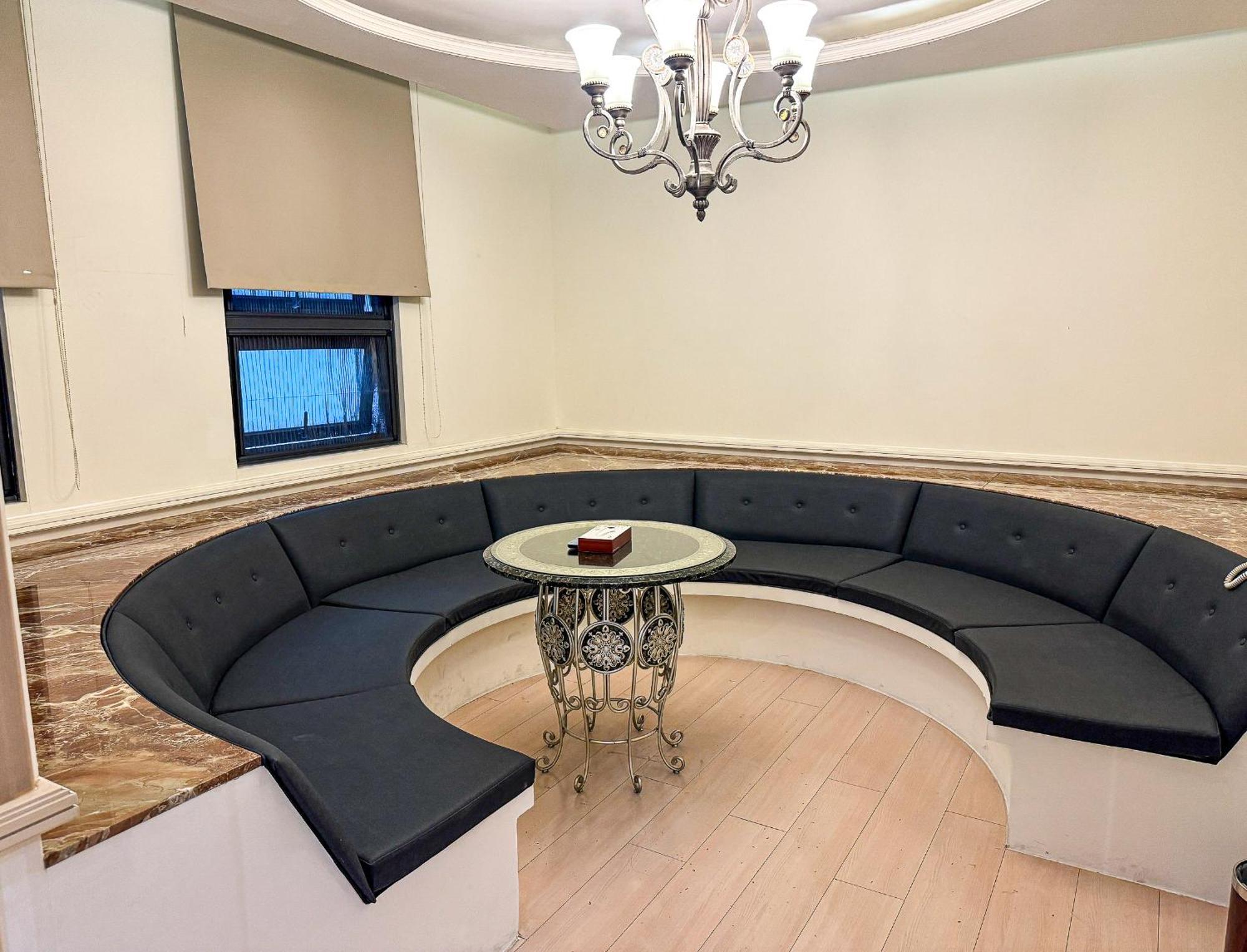 All-Ur Boutique Motel - Taichung Branch Eksteriør bilde