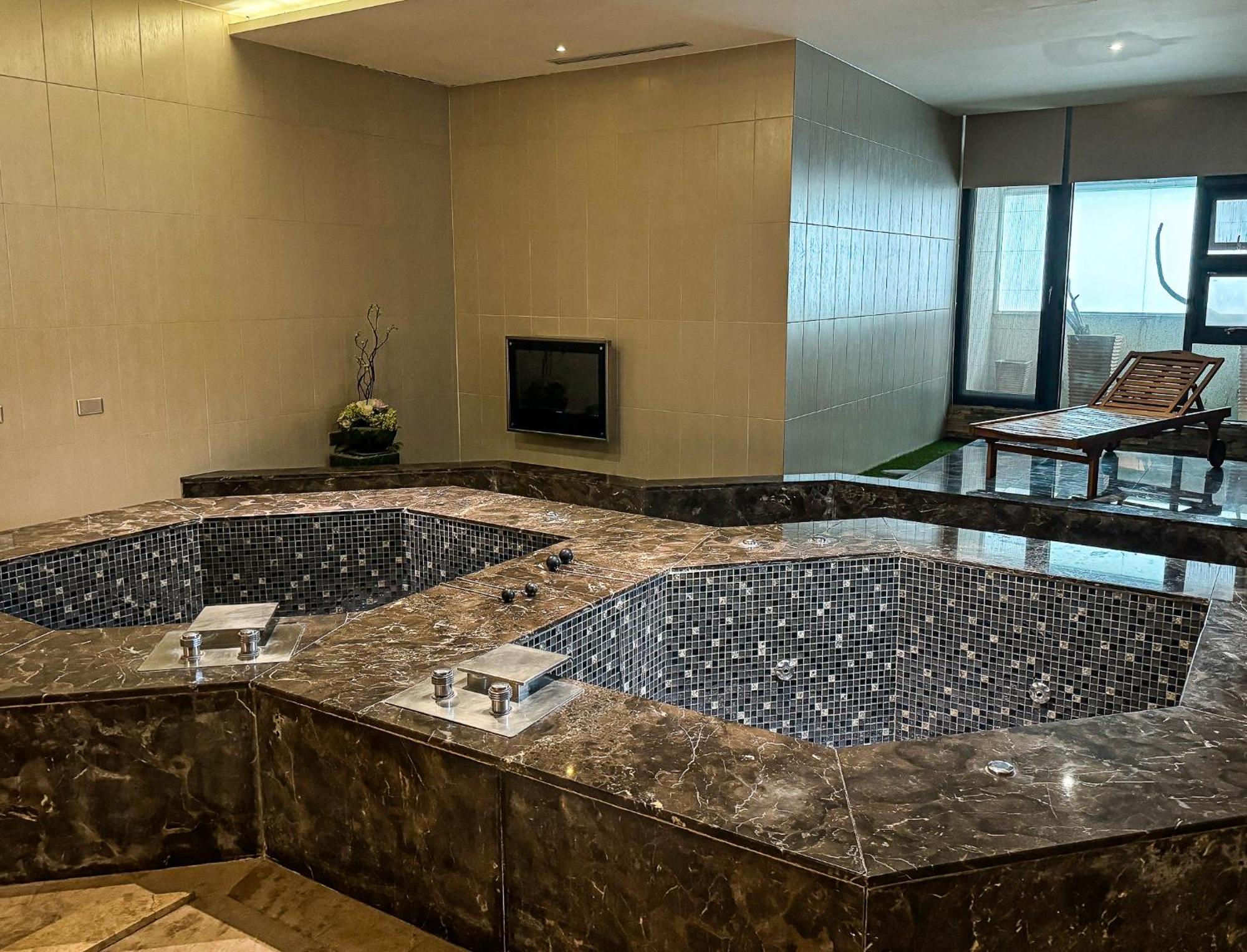 All-Ur Boutique Motel - Taichung Branch Eksteriør bilde