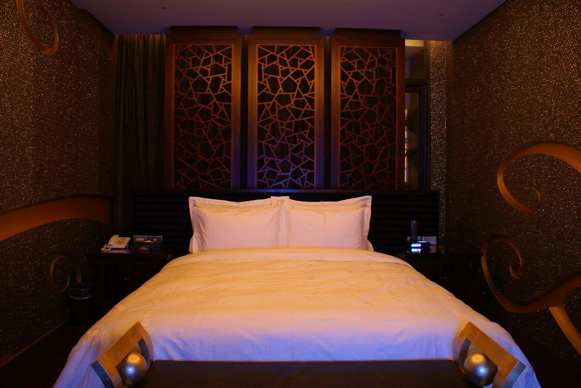 All-Ur Boutique Motel - Taichung Branch Eksteriør bilde