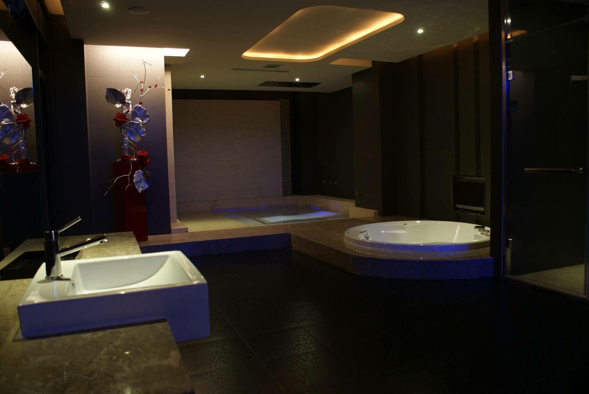 All-Ur Boutique Motel - Taichung Branch Eksteriør bilde